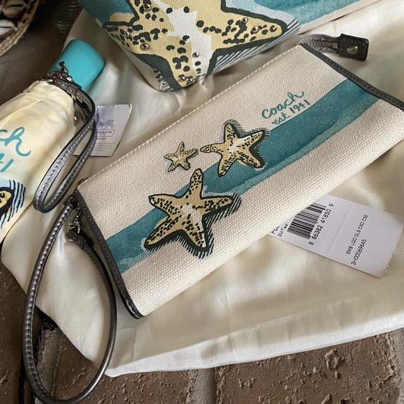 COACH BEACH PRINT BAG & ACCESSORIES EUC - Picture 3 of 16